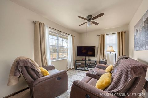 Tiny photo for 2140 Sandburg Drive, Aurora, IL 60506 (MLS # 12574366)