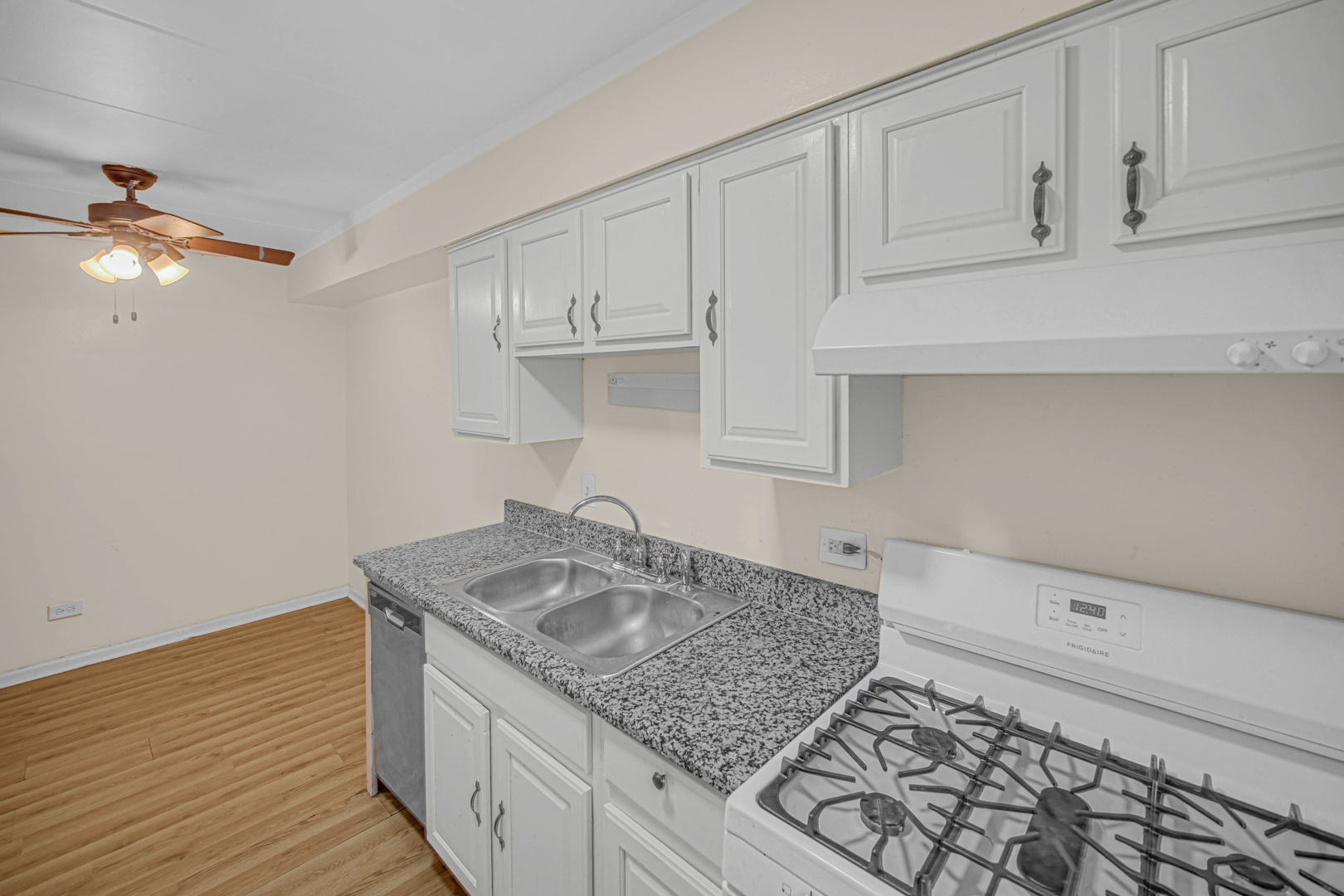 10510 Parkside Avenue 1