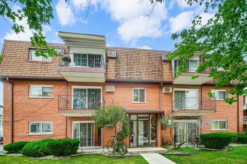 Photo of 10510 Parkside Avenue #1, Chicago Ridge, IL 60415 (MLS # 12493143) Photo of 10510 Parkside Avenue #1, Chicago Ridge, IL 60415 (MLS # 12493143)