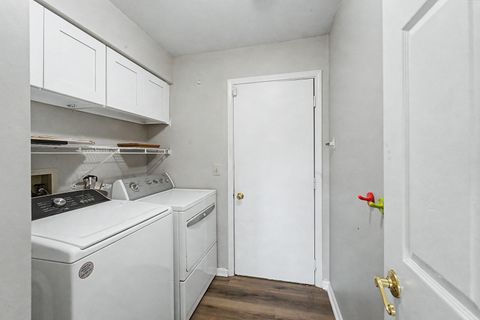 Tiny photo for 1903 N Evergreen Avenue, Arlington Heights, IL 60004 (MLS # 12577281)