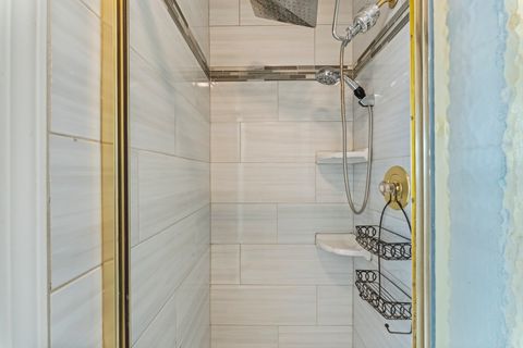 Tiny photo for 1903 N Evergreen Avenue, Arlington Heights, IL 60004 (MLS # 12577281)