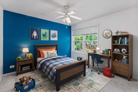 Tiny photo for 1903 N Evergreen Avenue, Arlington Heights, IL 60004 (MLS # 12577281)