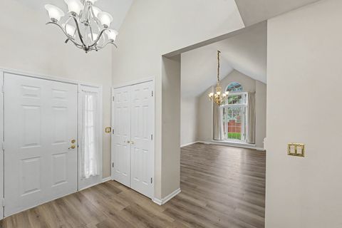 Tiny photo for 1903 N Evergreen Avenue, Arlington Heights, IL 60004 (MLS # 12577281)