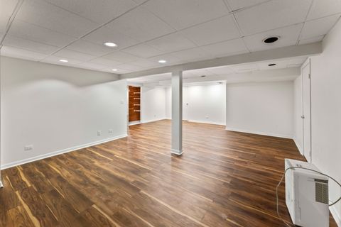 Tiny photo for 1903 N Evergreen Avenue, Arlington Heights, IL 60004 (MLS # 12577281)