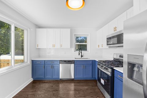 Tiny photo for 1701 N Newland Avenue, Chicago, IL 60707 (MLS # 12487696)