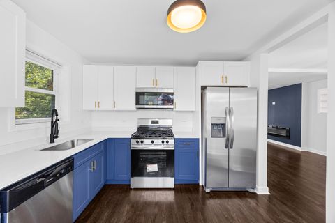 Tiny photo for 1701 N Newland Avenue, Chicago, IL 60707 (MLS # 12487696)