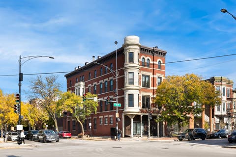 Photo of 958 W Willow Street #4, Chicago, IL 60614 (MLS # 12666843)