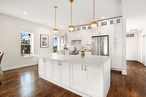 Tiny photo for 958 W Willow Street #4, Chicago, IL 60614 (MLS # 12666843)