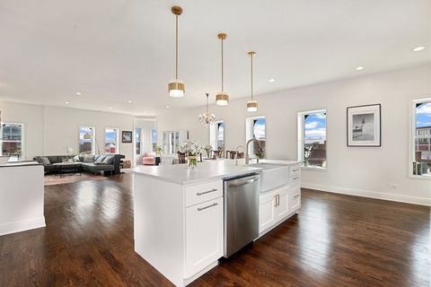 Tiny photo for 958 W Willow Street #4, Chicago, IL 60614 (MLS # 12666843)