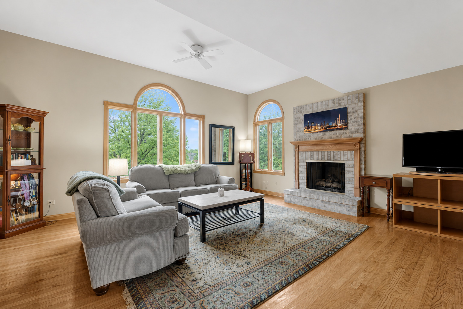 Properties 2 1829 Wilmette Avenue C