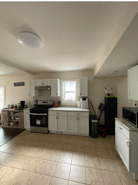 Tiny photo for 321 Washington Street, Rockford, IL 61104 (MLS # 12625813)