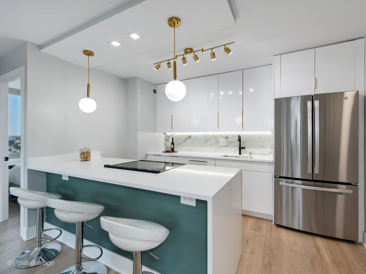 88 W Schiller Street 2108L