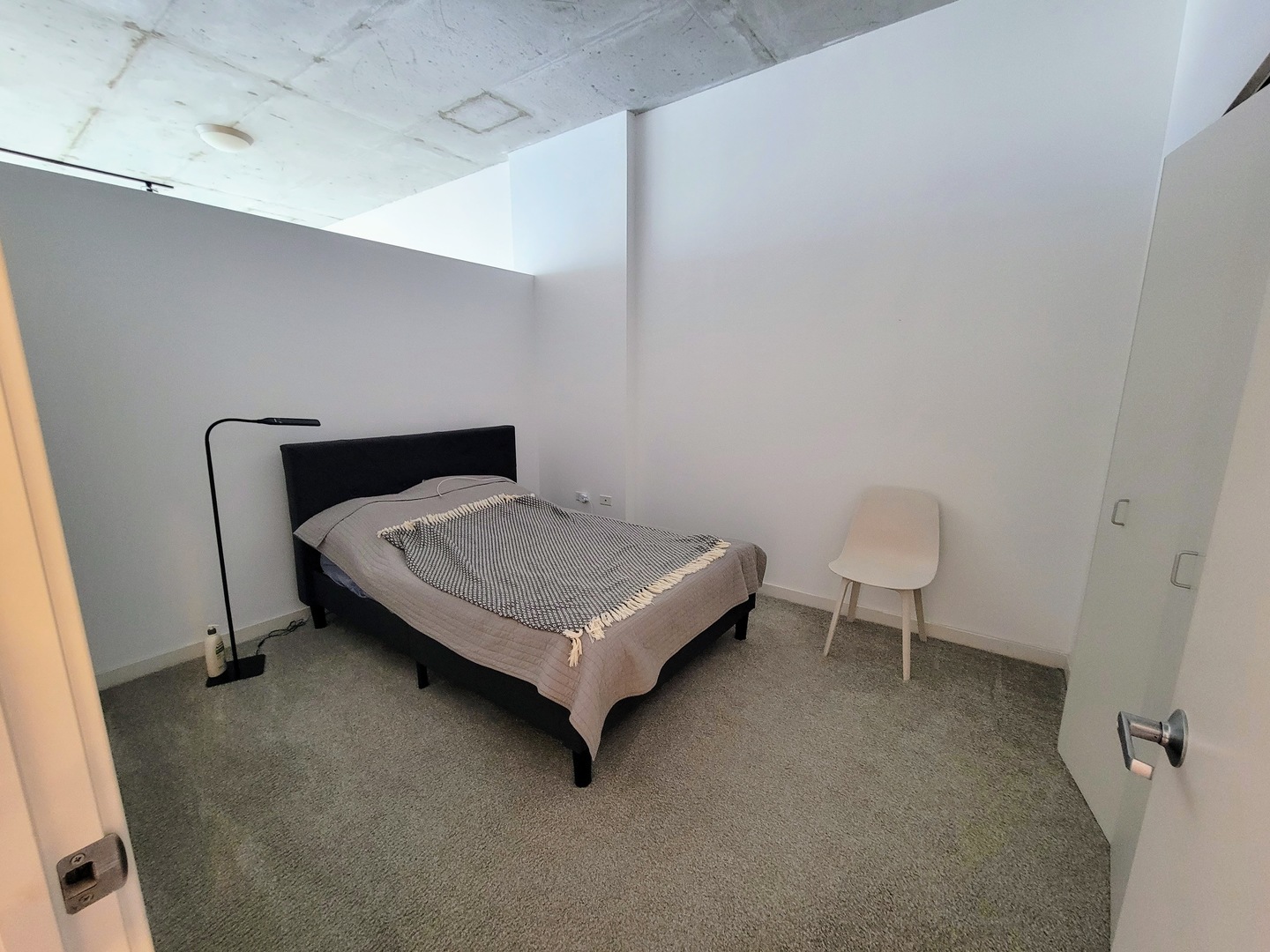 235 W Van Buren Street 4208