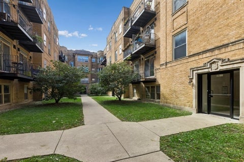 Photo of 1641 W Farwell Avenue #1S, Chicago, IL 60626 (MLS # 12766592)