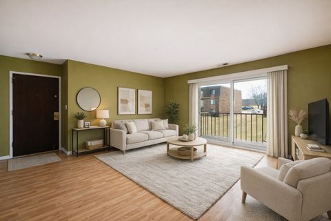 Tiny photo for 631 Derry Court #2C, Schaumburg, IL 60193 (MLS # 12586100)