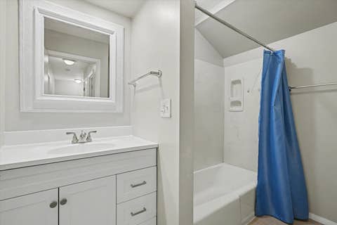 Tiny photo for 1931 Blackthorn Drive #1931, Champaign, IL 61821 (MLS # 12669561)
