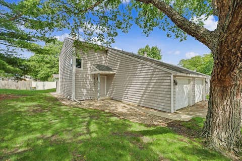 Tiny photo for 1931 Blackthorn Drive #1931, Champaign, IL 61821 (MLS # 12669561)