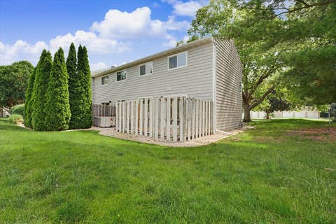 Tiny photo for 1931 Blackthorn Drive #1931, Champaign, IL 61821 (MLS # 12669561)