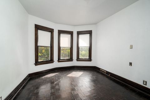 Tiny photo for 4244 N Ashland Avenue, Chicago, IL 60613 (MLS # 12391082)