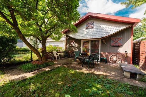 Tiny photo for 4244 N Ashland Avenue, Chicago, IL 60613 (MLS # 12391082)