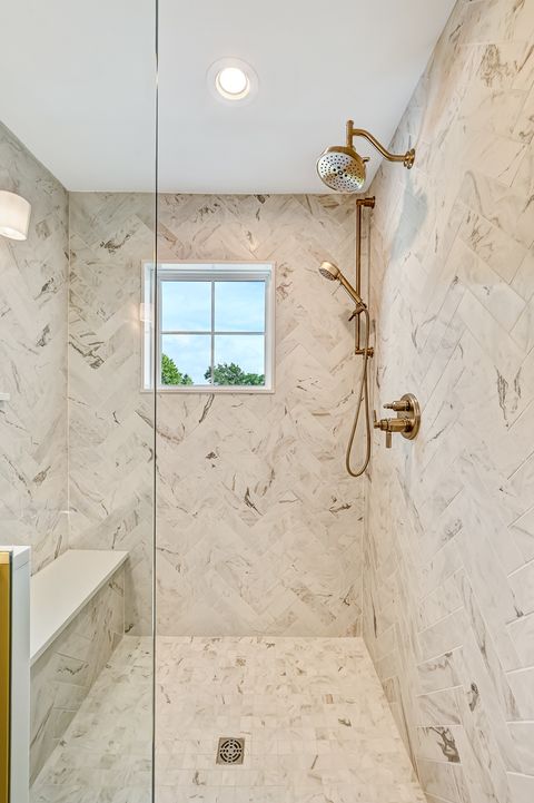 Tiny photo for 133 Harding Court, Glen Ellyn, IL 60137 (MLS # 12385877)