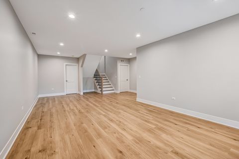 Tiny photo for 133 Harding Court, Glen Ellyn, IL 60137 (MLS # 12385877)