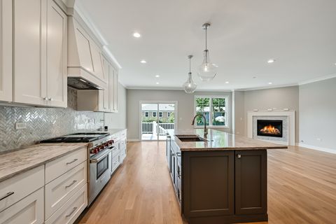 Tiny photo for 133 Harding Court, Glen Ellyn, IL 60137 (MLS # 12385877)