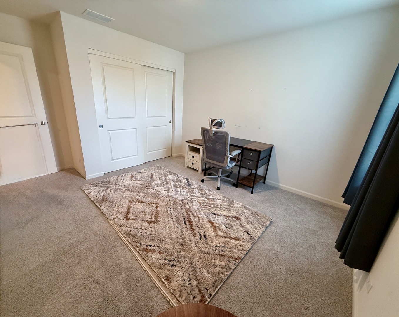 McHenry, Illinois 60050, United States, 3 Bedrooms Bedrooms, ,3 BathroomsBathrooms,Residential,Active,212352