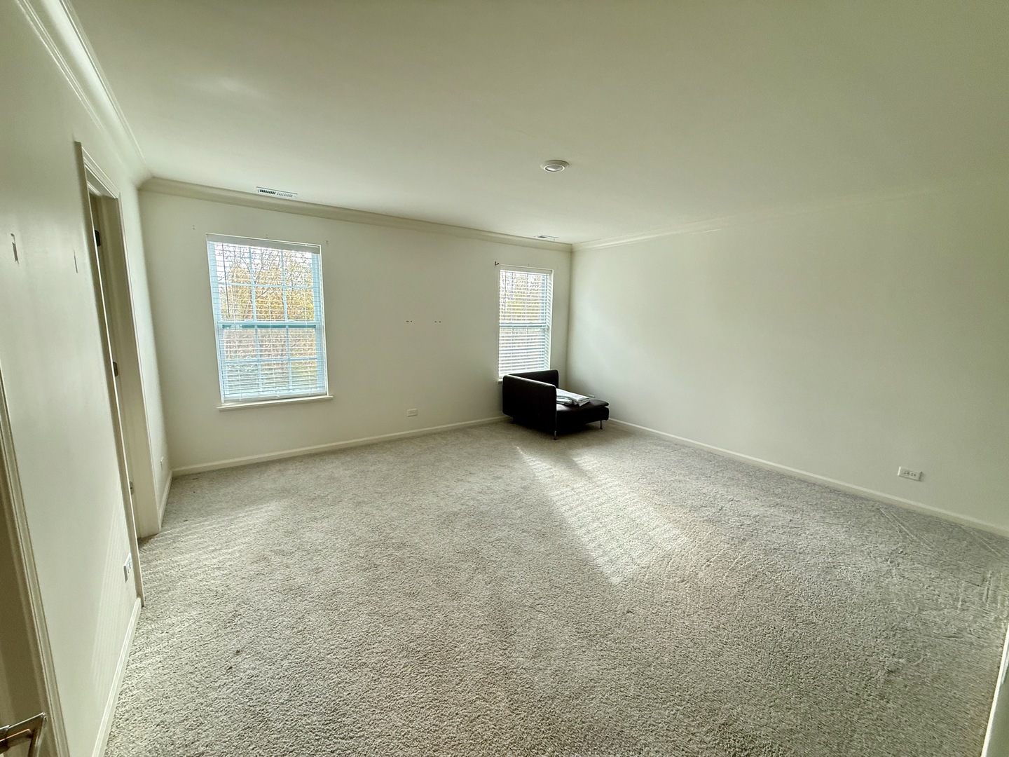 McHenry, Illinois 60050, United States, 3 Bedrooms Bedrooms, ,3 BathroomsBathrooms,Residential,Active,212352