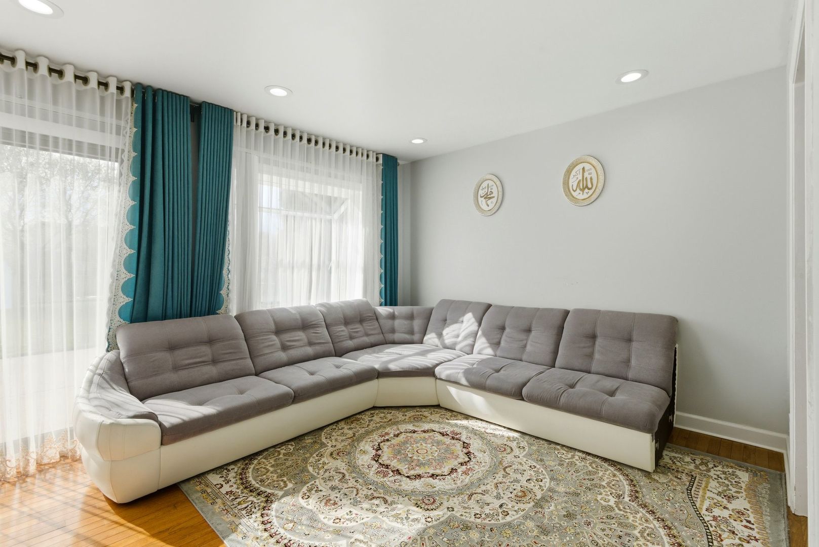 1038 S Hunt Club Drive