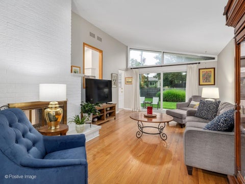 Tiny photo for 901 S Myrtle Avenue, Villa Park, IL 60181 (MLS # 12751402)