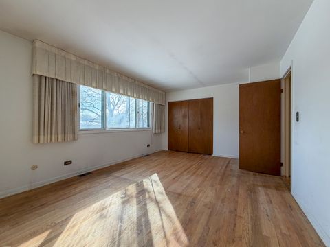 Tiny photo for 824 N Harrow Court, Addison, IL 60101 (MLS # 12552151)