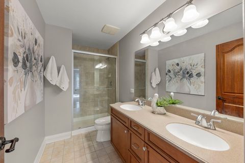 Tiny photo for 4947 Stonewall Avenue, Downers Grove, IL 60515 (MLS # 12529557)