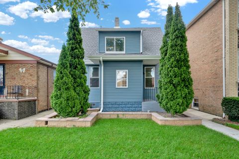 Photo of 6235 S Kedvale Avenue, Chicago, IL 60629 (MLS # 12481864)