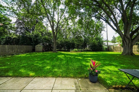 Tiny photo for 1031 Shari Lane, Libertyville, IL 60048 (MLS # 12743927)