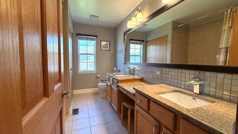 Tiny photo for 6 Glenview Court, Bolingbrook, IL 60490 (MLS # 12615020)