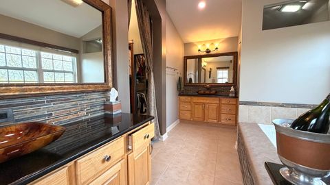 Tiny photo for 6 Glenview Court, Bolingbrook, IL 60490 (MLS # 12615020)