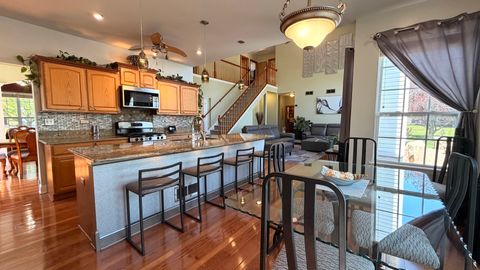 Tiny photo for 6 Glenview Court, Bolingbrook, IL 60490 (MLS # 12615020)