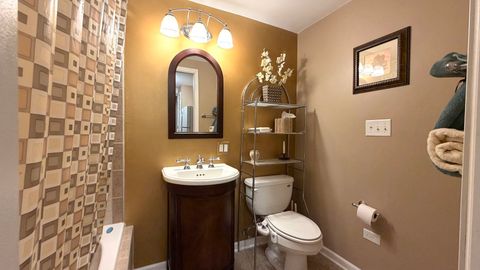 Tiny photo for 6 Glenview Court, Bolingbrook, IL 60490 (MLS # 12615020)