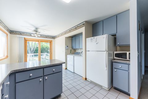 Tiny photo for 312 Olsen Street, Yorkville, IL 60560 (MLS # 12475574)