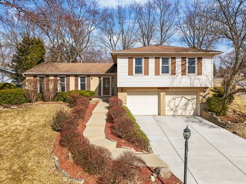 Tiny photo for 706 Crest Lane, Lisle, IL 60532 (MLS # 12591004)