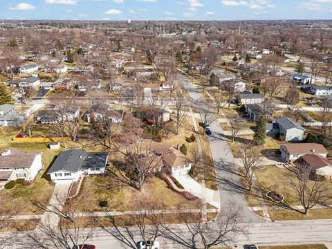 Tiny photo for 706 Crest Lane, Lisle, IL 60532 (MLS # 12591004)