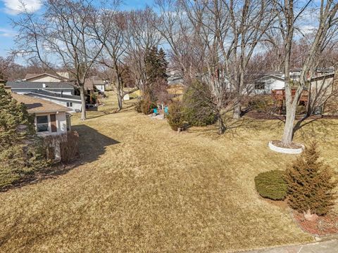 Tiny photo for 706 Crest Lane, Lisle, IL 60532 (MLS # 12591004)