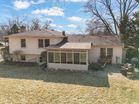 Tiny photo for 706 Crest Lane, Lisle, IL 60532 (MLS # 12591004)