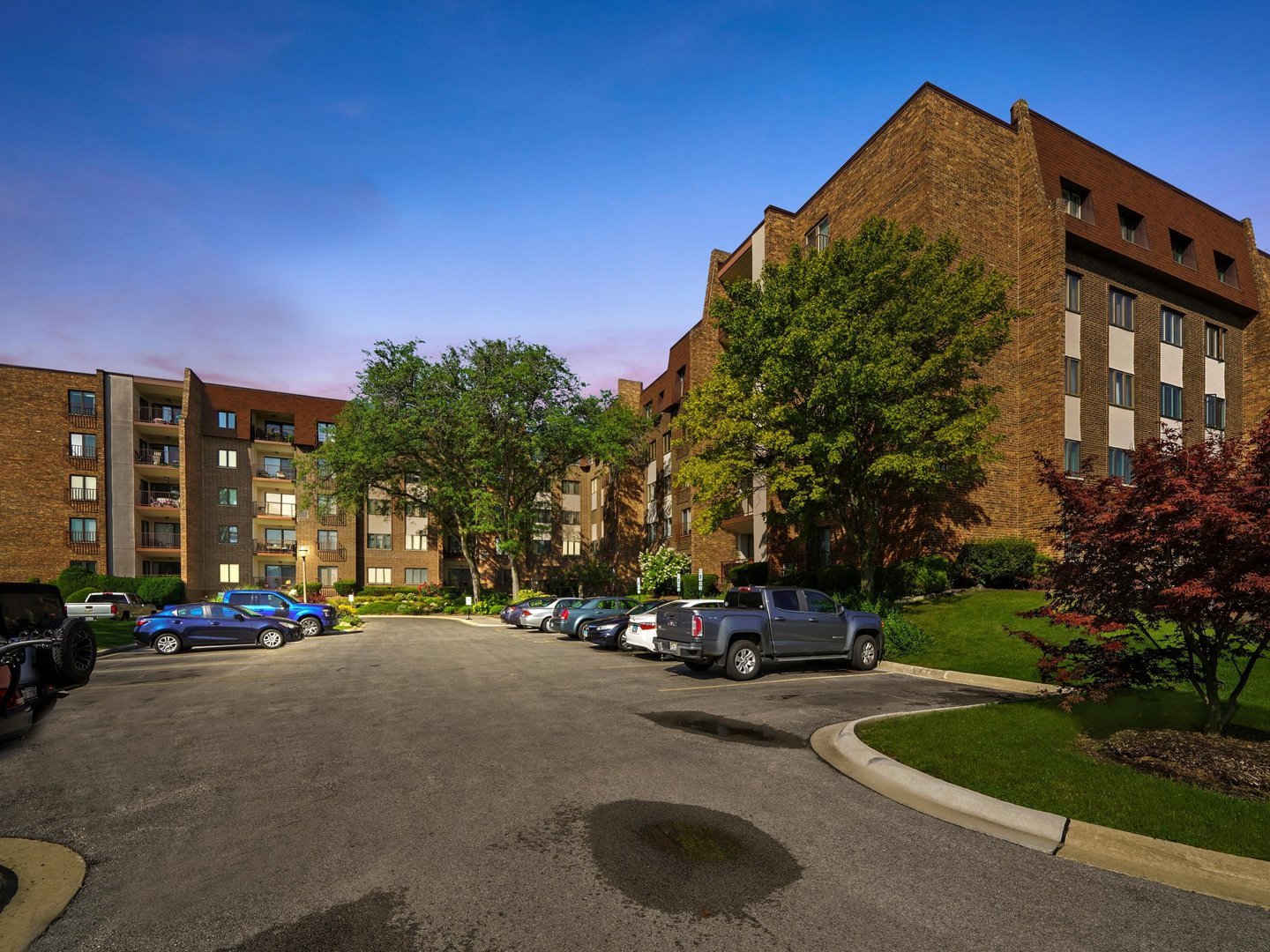 448 Raintree Court 5D