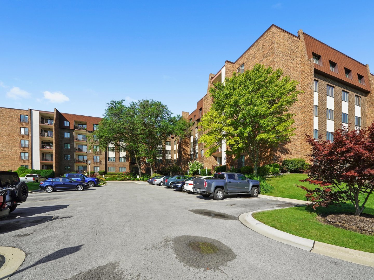 448 Raintree Court 5D