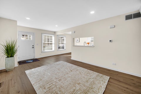 Tiny photo for 339 Farmington Lane, Vernon Hills, IL 60061 (MLS # 12796281)