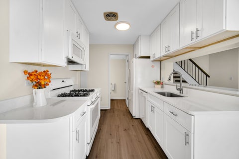 Tiny photo for 339 Farmington Lane, Vernon Hills, IL 60061 (MLS # 12796281)