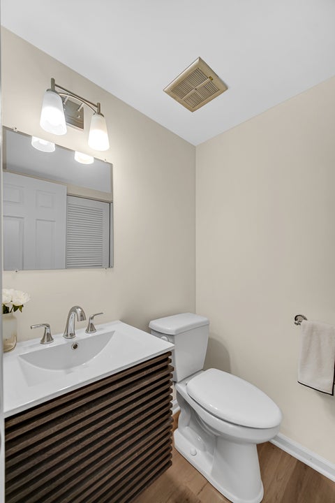 Tiny photo for 339 Farmington Lane, Vernon Hills, IL 60061 (MLS # 12796281)