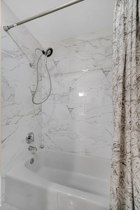 Tiny photo for 339 Farmington Lane, Vernon Hills, IL 60061 (MLS # 12796281)